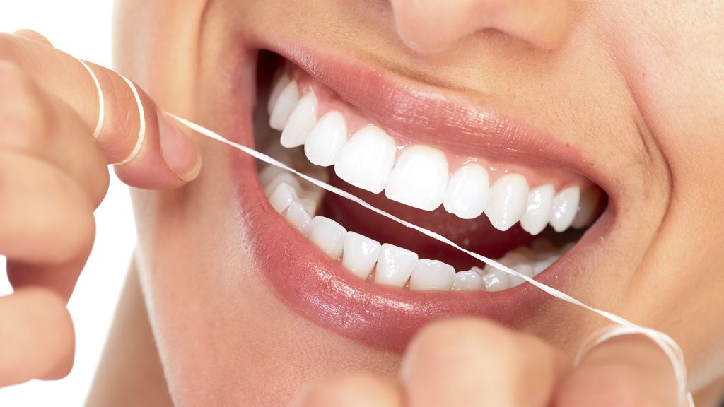 Seda dental tras cepillado dientes